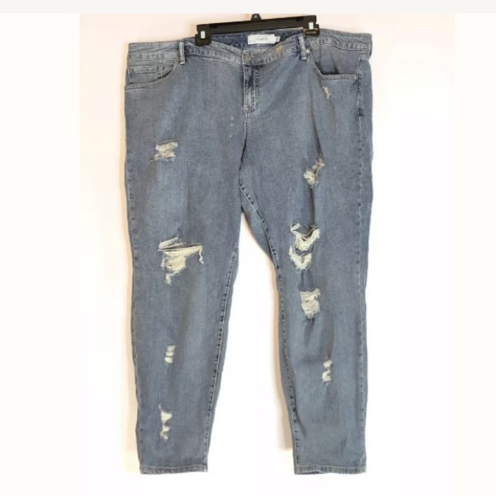 Torrid Boyfriend Distressed Jeans Size 26
